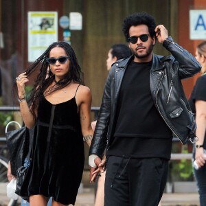 Exclusif - Zoë Kravitz et son nouveau compagnon Twin Shadow (George Lewis Jr.) en amoureux à New York le 16 juillet 2015.