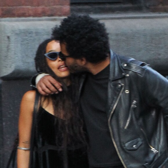 Exclusif - Zoë Kravitz et son nouveau compagnon Twin Shadow (George Lewis Jr.) en amoureux à New York le 16 juillet 2015.
