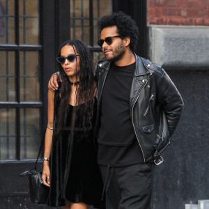 Exclusif - Zoë Kravitz et son nouveau compagnon Twin Shadow (George Lewis Jr.) en amoureux à New York le 16 juillet 2015.