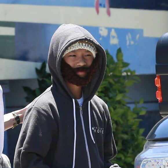 Exclusif - Brad Pitt, Angelina Jolie et leurs enfants sont allés fêter l'anniversaire des jumeaux au skate parc Ice Land à Van Nuys, le 12 juillet 2015.