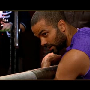 Tony Parker, dans Fort Boyard sur France 2, le samedi 25 juillet 2015.