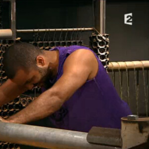 Tony Parker, dans Fort Boyard sur France 2, le samedi 25 juillet 2015.