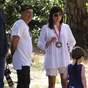 Selma Blair et son ex-mari Jason Bleick organisent une fête d' anniversaire pour les 4 ans de leur fils Arthur à Los Angeles, le samedi 25 juillet 2015.