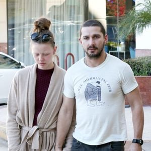 Shia LaBeouf et Mia Goth à Studio City, Los Angeles, le 6 janvier 2015.