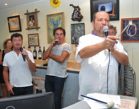Exclusif - Les Chevaliers du Fiel avec Gilles Goujon lors des Vendanges du coeur au profit des Restos du Coeur à Ouveillan le 27 juillet 2015
