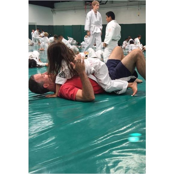 Charlotte et son papa Freddie Prinze Jr. le 29 juillet 2015