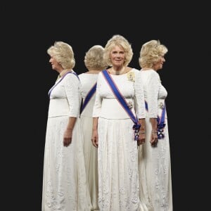 Camilla Parker Bowles photographiée en 2015 par Hugo Rittson Thomas lors d'un gala à la Royal Academy of Arts. C'est l'un des étonnants portraits réalisés par le photographe britannique, qui met à l'honneur le Royal Household dans une exposition que présentera du 19 août au 19 septembre 2015 la galerie Eleven Fine Art, à Londres.