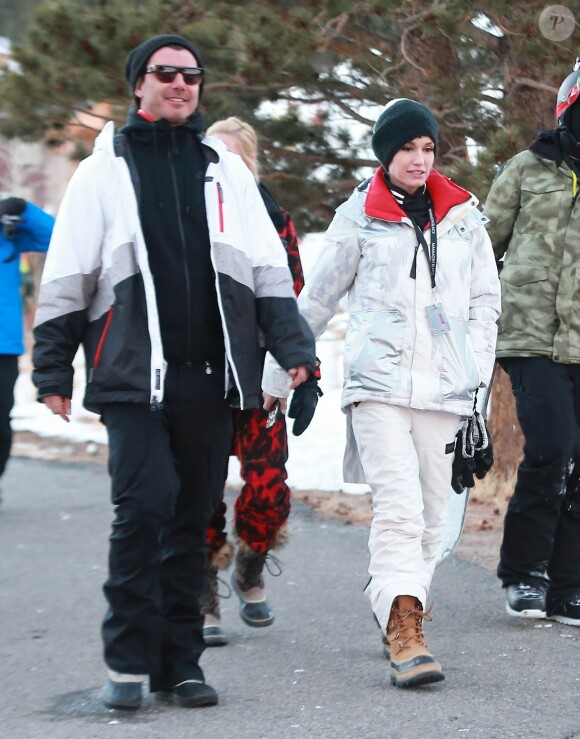 Gwen Stefani et son mari Gavin Rossdale en vacances au ski à Mammoth, le 1er janvier 2015.