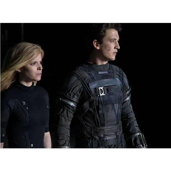 Kate Mara et Miles Teller dans Les Fant4stiques.