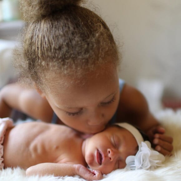 Riley Curry et sa petite soeur Ryan, photo publiée le 4 août 2015
