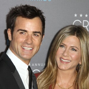 Jennifer Aniston et son fiancé Justin Theroux - La 20ème soirée annuelle des "Critics Choice Movie Awards" à Hollywood, le 15 janvier 2015.  The 20th Annual Critics Choice Movie Awards held at Palladium in Hollywood, California on January 15th, 2015.15/01/2015 - Hollywood