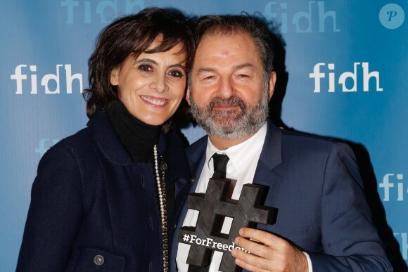 Exclusif - Denis Olivennes (PDG d'Europe 1, président du directoire de Lagardère Active et président du comité de soutien de la FIDH) et sa compagne Inès de la Fressange - Soirée annuelle de la FIDH (Fédération Internationale des ligues de Droits de l'Homme) à l'Hôtel de Ville à Paris, le 8 décembre 2014.