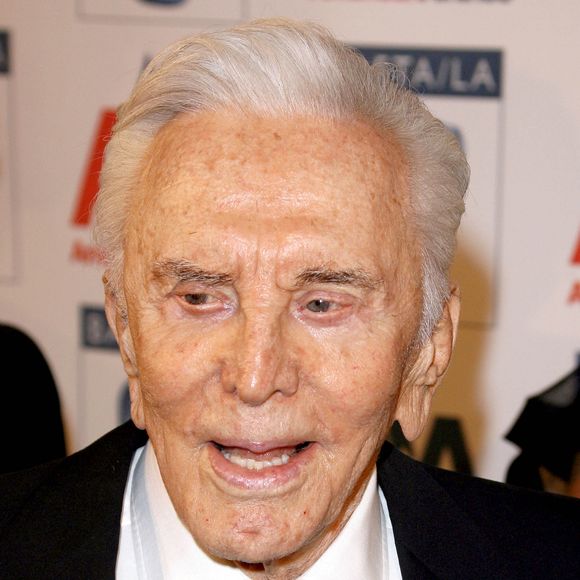 Kirk Douglas à Century City le 5 novembre 2009.