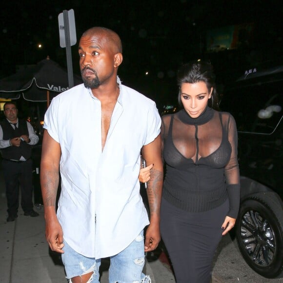 Kanye West et Kim Kardashian arrivent au restaurant The Nice Guy pour le dîner d'anniversaire de Kylie Jenner. Los Angeles, le 9 août 2015.