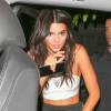 Kendall Jenner et Hailey Baldwin quittent le restaurant The Nice Guy à l'issue du dîner d'anniversaire de Kylie Jenner. Los Angeles, le 9 août 2015.