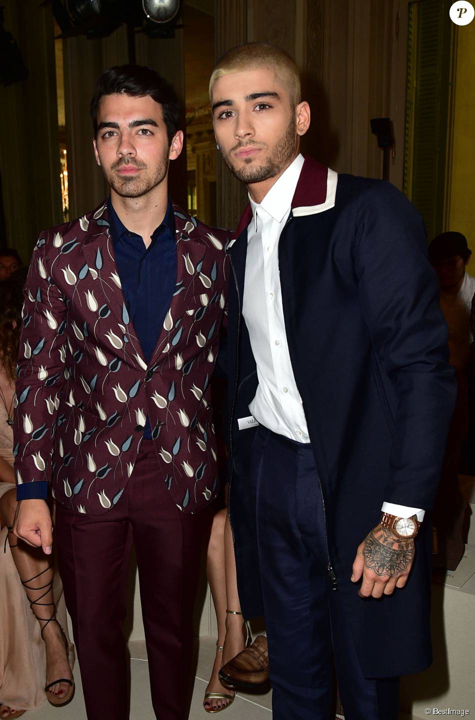 Joe Jonas et Zayn Malik - People au défilé de mode ...