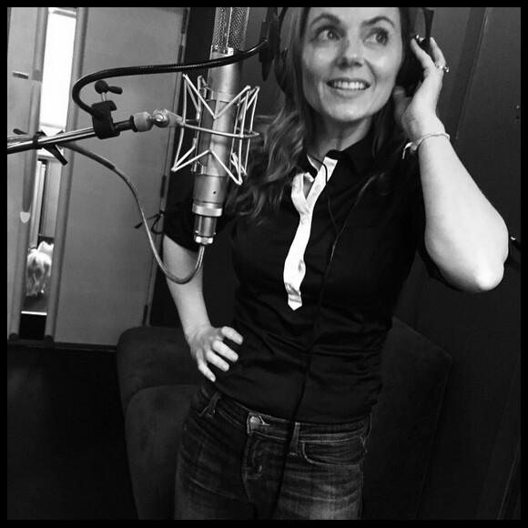 Geri Halliwell en studio d'enregistrement termine son prochain album / photo postée sur le compte Instagram de la chanteuse au mois d'août 2015