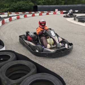 Geri Halliwell fait du karting pendant ses vacances dans les Cornouailles / photo postée sur le compte Instagram de la chanteuse au mois d'août 2015