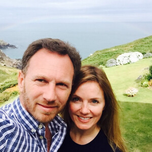 Geri Halliwell et son mari Christian Horner en vacances dans les Cornouailles / photo postée sur le compte Instagram de la chanteuse au mois d'août 2015