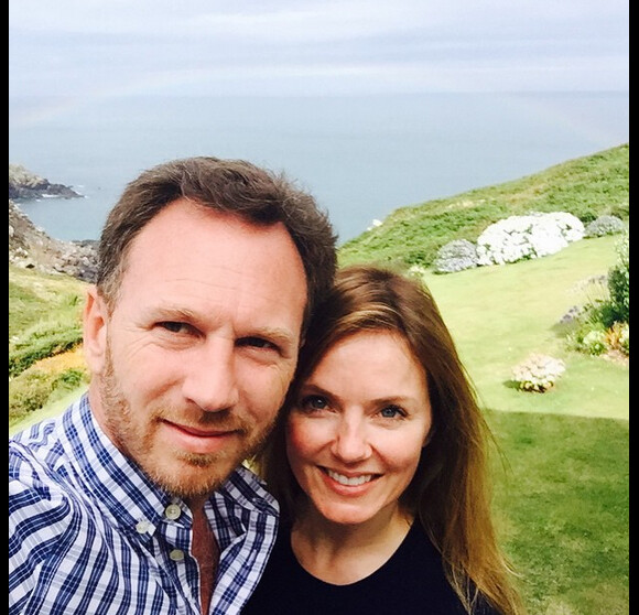 Geri Halliwell et son mari Christian Horner en vacances dans les Cornouailles / photo postée sur le compte Instagram de la chanteuse au mois d'août 2015