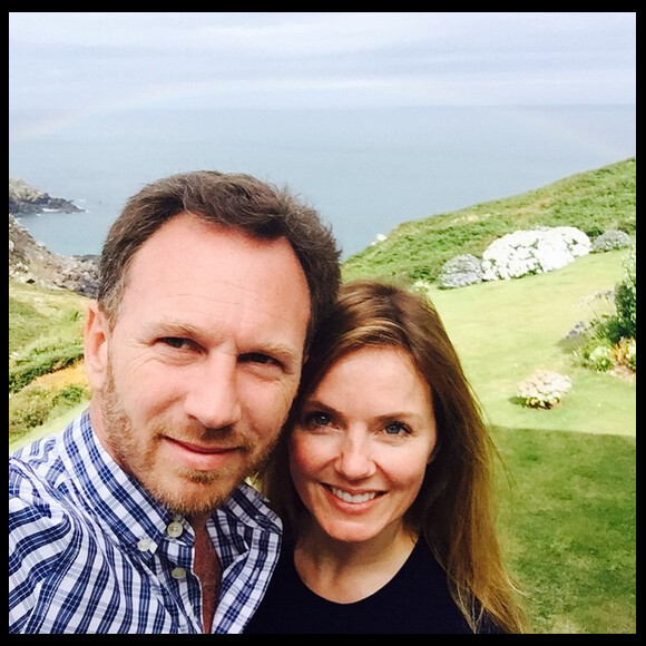 Geri Halliwell et son mari Christian Horner en vacances dans les Cornouailles / photo postée sur le compte Instagram de la chanteuse au mois d'août 2015