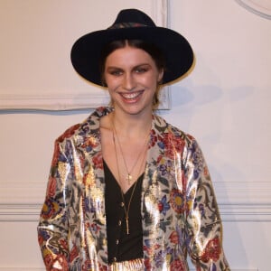 Tali Lennox - Photocall lors de la présentation de la collection Chanel Paris-Salzburg 2014/2015 en l'honneur des Métiers d'Arts à New York, le 31 mars 2015
