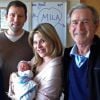 Laura et George W. Bush avec leur fille Jenna et son mari Henry, heureux parents d'une petite Mila.