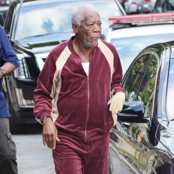 Morgan Freeman - Tournage du film "Going in Style" à New York, le 5 août 2015. 