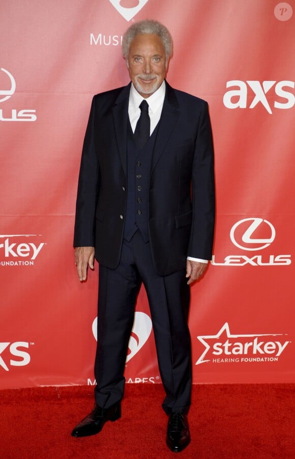 Tom Jones le 6 février 2015 au gala MusiCares 2015 Person Of The Year à Los Angeles
