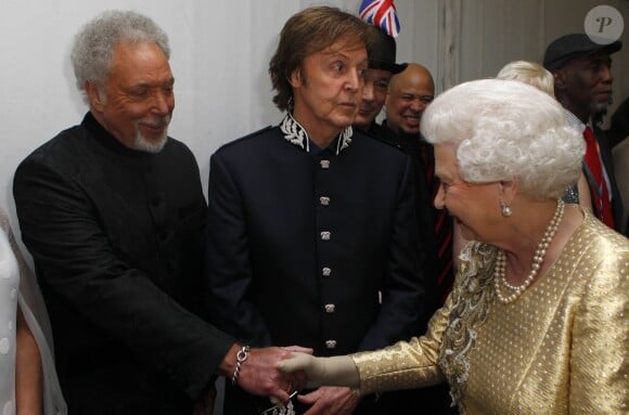 Tom Jones lors du concert du jubilé de diamant de la reine Elizabeth II le 4 juin 2012