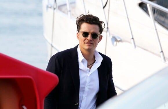 Orlando Bloom - Arrivées des invités résidant sur un yacht à la soirée organisée par Leonardo DiCaprio au profit de sa fondation au Domaine Bertaud Belieu à Gassin le 22 juillet 2015.