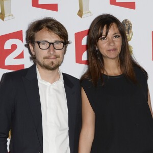 Lorànt Deutsch et sa femme Marie-Julie Baup à Paris, le 2 juin 2014.