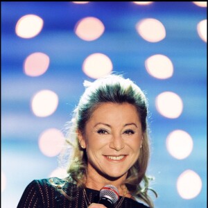 Sheila sur le plateau de Vivement Dimanche, le 17 décembre 1999