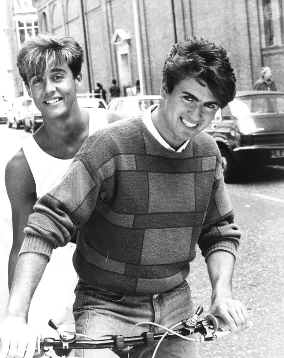 George Michael et le duo Wham! qu'il formait avec Andrew Ridgeley ont dépassé les frontières grâce à Jazz Summers, leur ancien manager, mort le 14 août 2015 des suites d'un cancer.