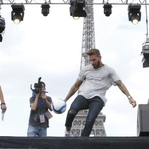 M. Pokora - 70 ans du Secours populaire et 36e journée des oubliés des vacances, à Paris, le 19 août 2015