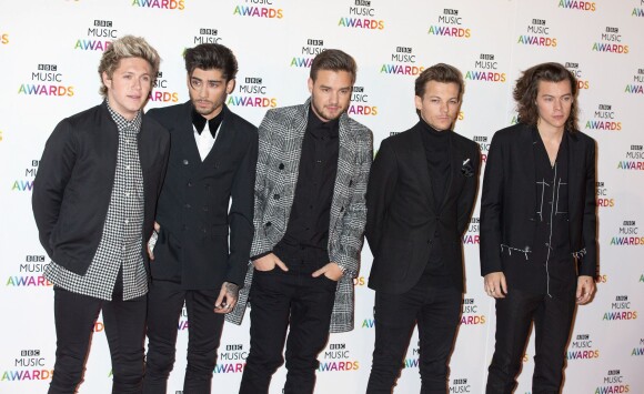 Le groupe One Direction (Niall Horan, Zayn Malik, Liam Payne, Louis Tomlinson, Harry Styles) - Soirée des "BBC Music Awards" à Londres, le 11 décembre 2014.  