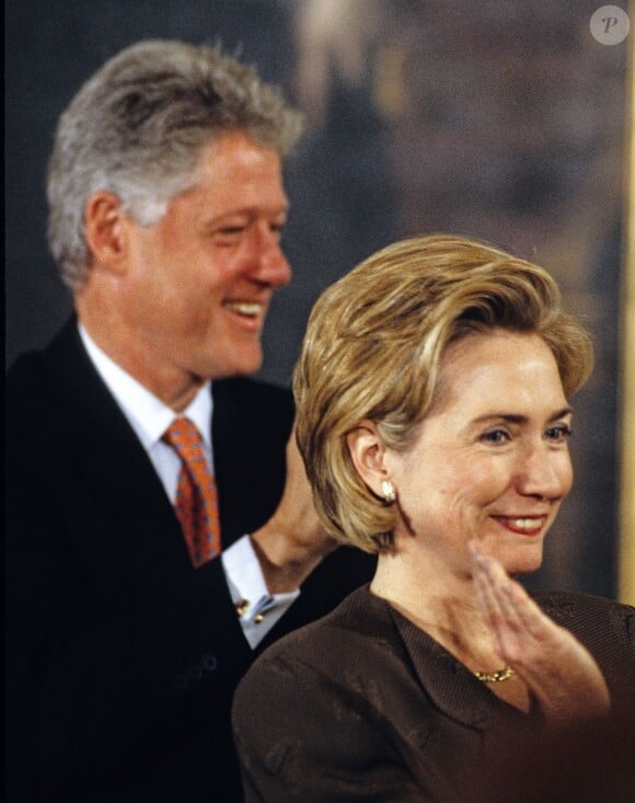 Bill Clinton et Hillary Clinton à la Maison Blanche, le 24 novembre 1998
