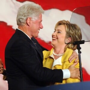 Hillary Clinton et Bill Clinton lors de l'élection d'Hillary comme sénatrice de New York, le 7 novembre 2006