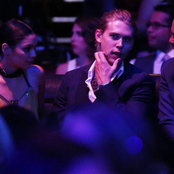 Vanessa Hudgens et Austin Butler à la soirée Industry Dance Awards 2015 à Hollywood, le 19 août 2015