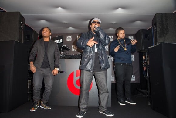 Jason Mitchell, Ice Cube et son fils l'acteur O'Shea Jackson Jr. assistent à l'avant-première parisienne du film "N.W.A. - Straight Outta Compton" à l'UGC Ciné Cité Bercy. Paris, le 24 août 2015.