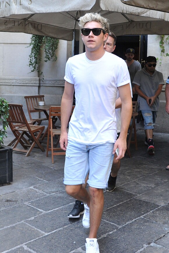 Niall Horan du groupe One Direction se promène à Barcelone en Espagne le 15 juin 2015. 