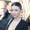 Miranda Kerr, à l'arrivée du défilé Louis Vuitton collection printemps-été 2015, le 1er octobre 2014 à Paris