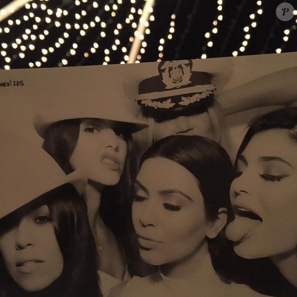 Les soeurs Kardashian et Jenner à l'anniversaire de James Harden sur le Fantasea, à Marina del Rey. Le 25 août 2015.