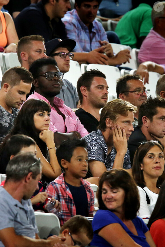 Exclusif - La danseuse Candice Pascal et son compagnon, le footballeur Clément Chantôme, assistent en tribune au match de ligue Europa des Girondins de Bordeaux contre Kairat Almaty, le 20 août 2015 à Bordeaux.