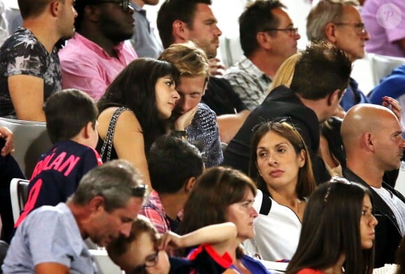 Exclusif - La danseuse Candice Pascal et son compagnon, le footballeur Clément Chantôme, assistent en tribune au match de ligue Europa des Girondins de Bordeaux contre Kairat Almaty, le 20 août 2015 à Bordeaux.