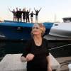 Exclusif - Brigitte Bardot pose avec l'équipage de Brigitte Bardot Sea Shepherd, le célèbre trimaran d'intervention de l'organisation écologiste, sur le port de Saint-Tropez, le 26 septembre 2014 en escale pour 3 jours à deux jours de ses 80 ans