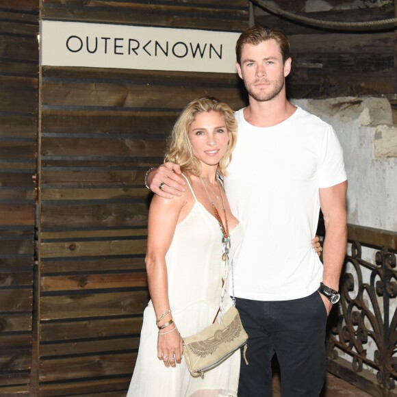 Elsa Pataky, Chris Hemsworth - Kelly Slater, John Moore et leurs amis fêtent le lancement de Outerknown à la Gesner Beach House de Malibu, Los Angeles, le 29 août 2015