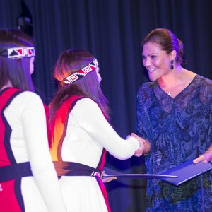 La princesse Victoria de Suède remettait le 25 août 2015 la Stockholm Junior Water Prize à Perry Alagappan, lors d'un gala au Grand Hotel à Stockholm.