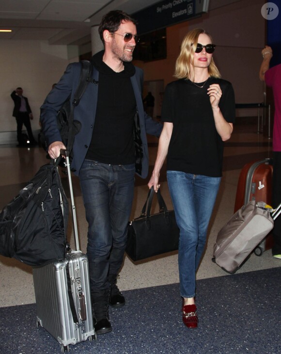 Kate Bosworth et son mari Michael Polish arrivent à l'aéroport de LAX à Los Angeles, le 12 mars 2015