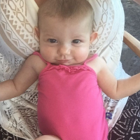 Haylie Duff dévoile le visage de sa fille Ryan, adorable bébé au regard charmeur